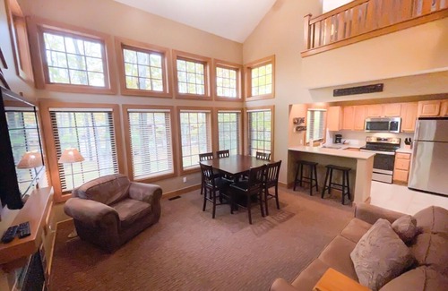 Boyne Falls Condo | Disciples Ridge Condo, Just off Fox Run Court, Sleeps 16. Three bedrms-loft