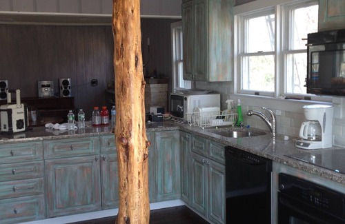 Ocean Beach House | DISCOUNT FOR REMAINING WEEKS CONTACT OWNER 6 bedrooms …heated salt water pool