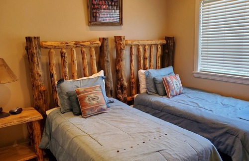Ogden Condo | Discounted Rates!! Great Snow!! Springtime Fun!!