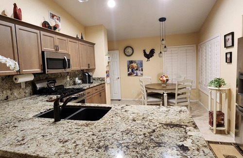 Palm Valley House | DISCOUNTED RATES OCT-NOV 2025 enjoy Resort living at gorgeous Pebble Creek home