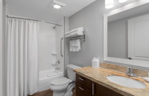 Gateway House | Discover our hotel near Denver International Airport