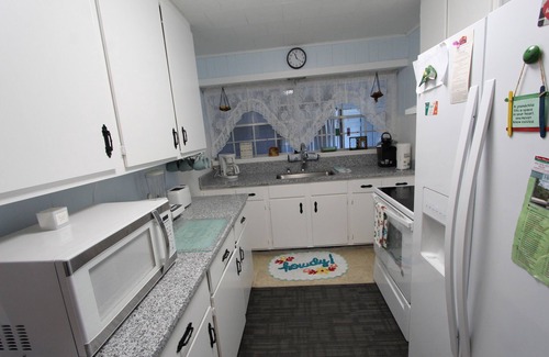 Foley House | Discover the perfect escape at this peaceful 2-bedroom, 1-bath home on the water