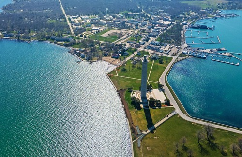 Put-in-Bay House | Discover the Perfect Island Getaway with Nautical Décor and Lake Views 102
