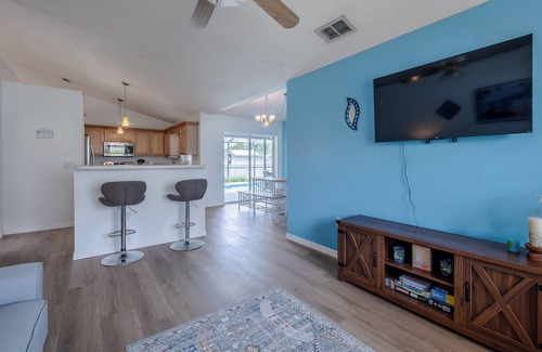 Winter Haven House | Disney Castle Cove - Private Pool & Community Boat Ramp close to Legoland