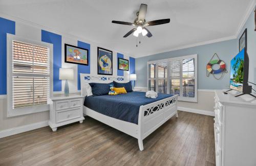 Solana House | Disney Family Villa with Pool, Games, Family Resort Fun