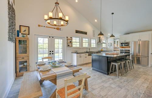 Hampton Bays House | Distinctive Hamptons Home with Pool Near Bay, Ocean