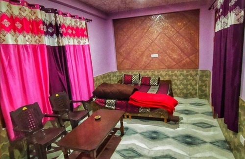 Manikaran Bed & Breakfast | DIVINE CONNECTION GUEST HOUSE KASOL- PET FRIENDLY