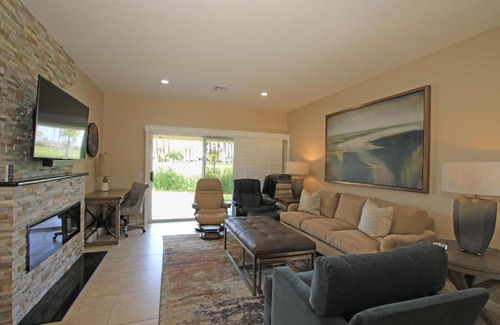 Palm Desert House | DL831 - Desert Falls Circle - Meredith Lodging