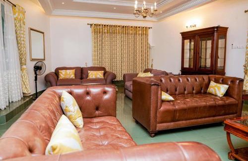 Limbe Villa | DLT Luxury Villa - 4 Bedrooms