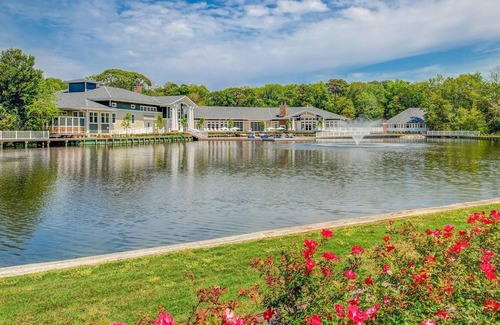Sea Scape Resort | Dlx Suite w/ Indoor Resort Waterpark & Largest Outdoor Pool in the Outer Banks