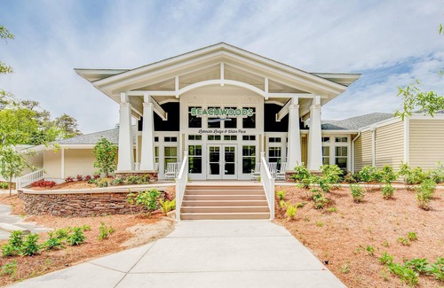 Sea Scape Resort | Dlx Suite w/ Indoor Resort Waterpark & Largest Outdoor Pool in the Outer Banks