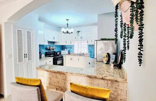 El Cortecito Apartment | Gorgeous: 8 minute Walk to Beach, Shops & Dining!