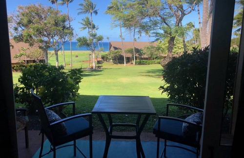 Maunaloa Apartment | Do you hear that? That is the ISLAND OF MOLOKAI Calling Your Name!