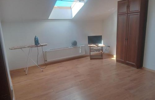 Mukachevo Apartment | DOBA - Центр з Кондиціонером 2 кім 6 міс