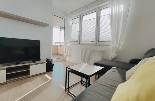 Krakow Apartment | Dobrego Pasterza 120D by Homeprime