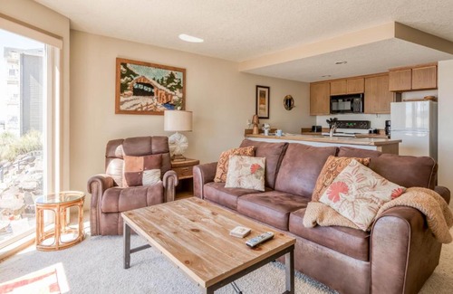 Lincoln City House | Dock of The Bay 203