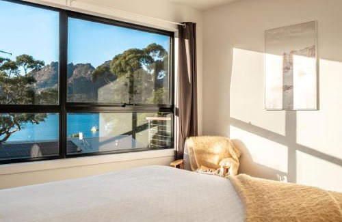 Coles Bay House | Dock of the Bay