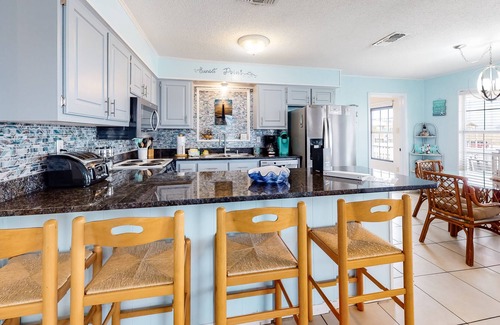 Silver Cay House | Dog-friendly bay front house near beach access w/ private dock & free WiFi!
