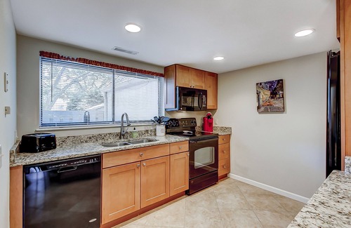 Folly Field Condo | Dog-Friendly Condo w/Fast WiFi, a Patio, & Shared Pool - Walk to the Beach