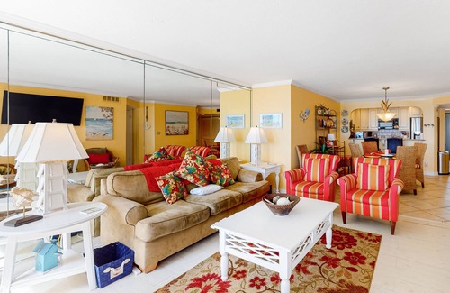 Crystal Beach Condo | Dog-Friendly, First Floor Condo with Ocean View, Central AC, and Beach Access!