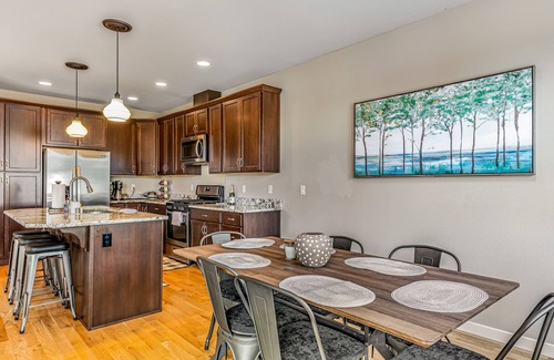 Bremerton House | Dog-friendly home near ferry with hot tub, fenced yard, patio & fireplace