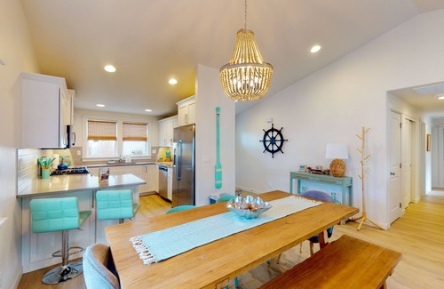 Lincoln City House | Dog-friendly home near the ocean with private patio, fireplace, & central AC
