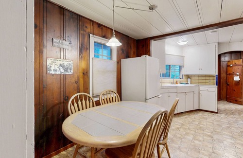 Guerneville House | Dog-friendly home with grill, free WiFi, swing bench - next to Russian River