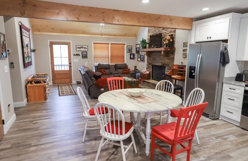 Eagle Mountain Cabin | Dog-friendly home with wraparound deck, firepit, grill, WiFi, and gas fireplace