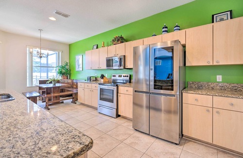 Crystal Cove House | Dog-Friendly Kissimmee Home w/Lanai + Pool!