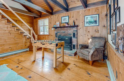 Lochmere Cottage | Dog friendly lake side cottage with private dock and community beach