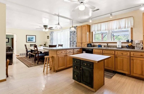 Kendall House | Dog-Friendly Nature Escape with Hot Tub & Fire Pit