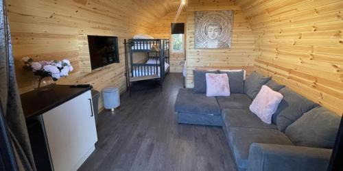 Frodsham Hotel | Dog Friendly Stagecoach Glamping Pod with Hot Tub