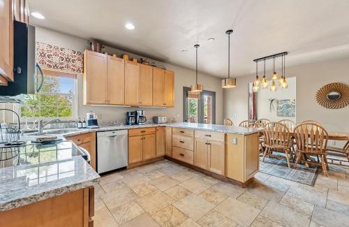 Wildernest House | Dog Friendly Stay Near Trails in Silverthorne