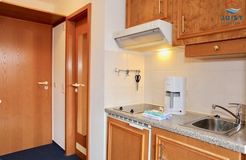 Juist Apartment | Dog-friendly vacation apartment, ideal for couples, with sauna and swimming pool.