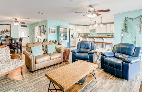 Palm Harbor House | Dog-friendly, waterfront home with a dock, fast WiFi, central AC, & fenced yard