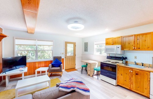 Frisco House | Dog-friendly, waterfront home w/sound access, patio & WiFi - walk to the beach