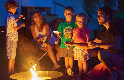 Coinjock Cottage | Dogs Welcome! Cottage in Amenity-Filled Currituck NC Campground (J03)