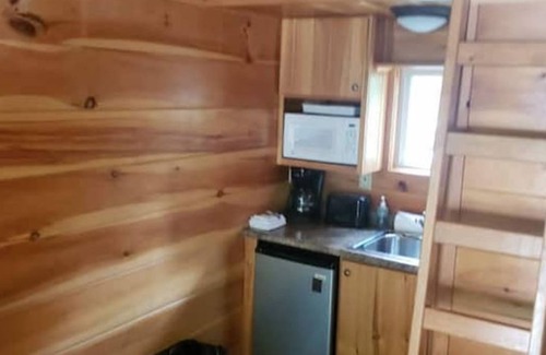 Jones Mills Cabin | Dogwood Tiny House Cabin of the Laurel Highlands