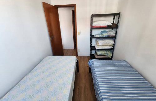 Enseada do Sua Apartment | Dois quartos na quadra do mar na Enseada do Suá