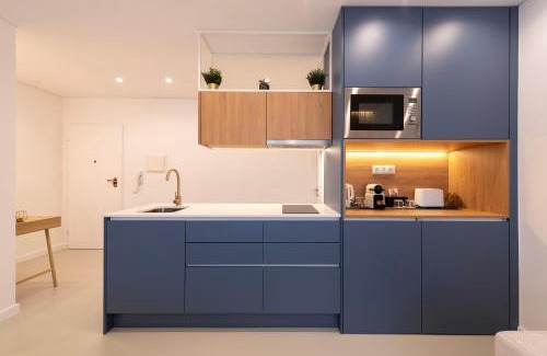 Centro / Baixa Apartment | DoisPontoZero NAVY