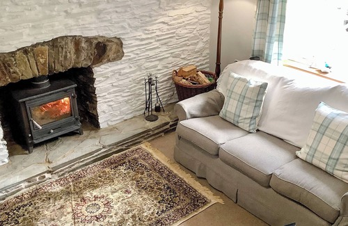 Tan-y-groes House | Dol Llan is in an ideal location for your family holiday in Wales.