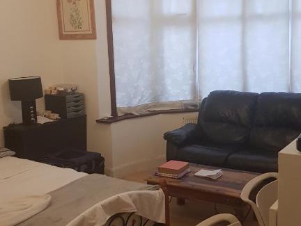 Dudden Hill Apartment | Dolis Hill