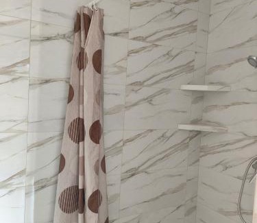 Goniadz House | Dolistówka Apartamenty, pole namiotowe, balia z jacuzzi, ogród warzywny dla gości, plac zabaw dla dzieci