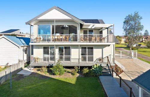 Dalmeny House | Dollini Views - Unit 2 - 14 Jocelyn St, Dalmeny