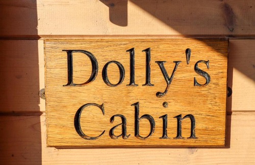 Louth House | Dolly's Hideaway Cabin