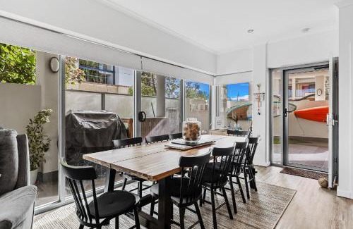 Mandurah Apartment | Dolphin Harbour Haven-family Friendly-canal Front