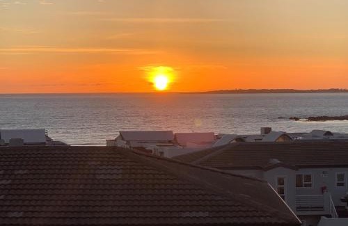 Big Bay Apartment | Dolphin Ridge 2 Bedroom with Balcony and Ocean Views