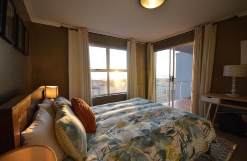 Big Bay Apartment | Dolphin Ridge 2 Bedroom with Balcony and Ocean Views