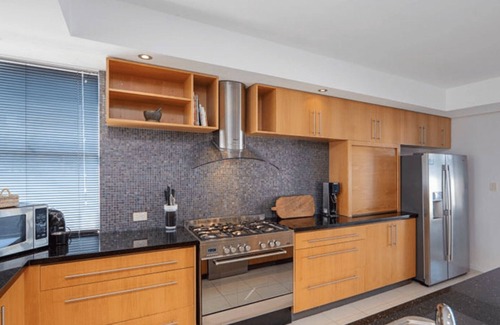 Halls Head House | Dolphin's Leap | *NEW* Exclusive Beachfront Home with Pool & Views