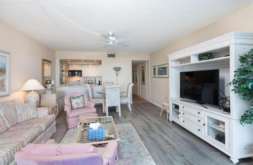 Bonita Springs Apartment | Dolphin Way B-304 - Monthly Condo